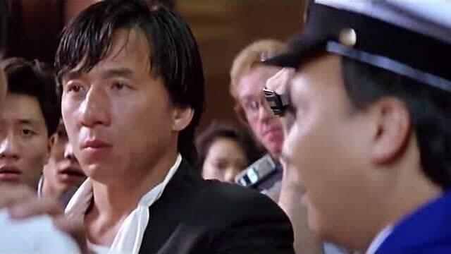 成龙爆料见鬼视频播放,揭秘神秘见鬼视频背后的真实故事 第1张 成龙爆料见鬼视频播放,揭秘神秘见鬼视频背后的真实故事 第1张